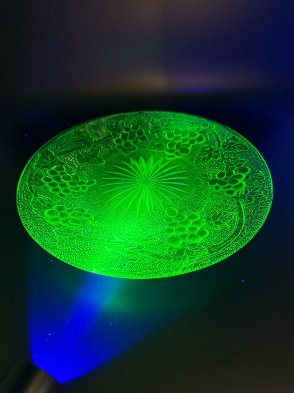 Uranium Glass Indiana Glass Company Plate Grape Pattern - Glows!